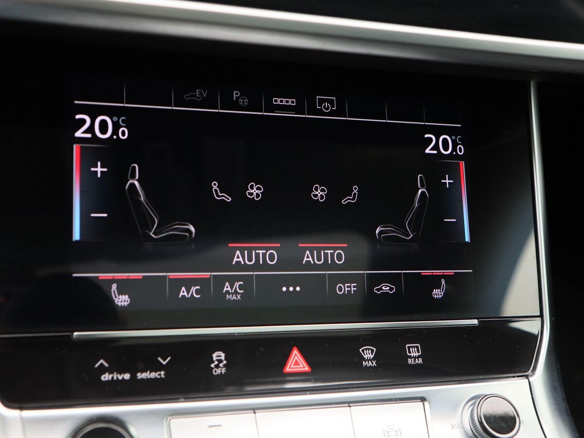 Audi A6 Avant 55 TFSi e 367 Pk quattro S-Line | S-Line | Adaptive Cruise Control | stoelverwarming | Appel CarPlay | Panoramadak | 20 Inch