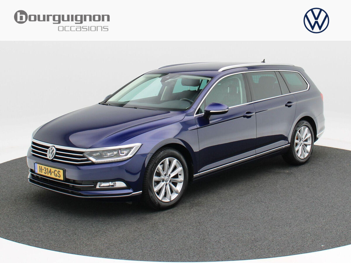 Volkswagen Passat Variant 1.5 TSi 150 Pk Automaat Highline | Full LED | Trekhaak | 17 Inch | Virtual Dashboard | Alcantara | 76.635 Km!!