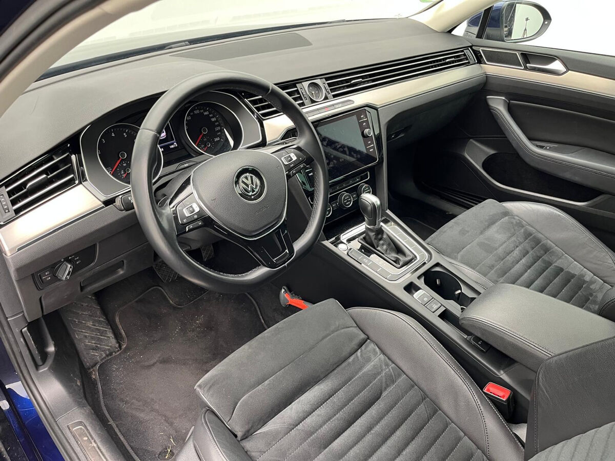 Volkswagen Passat 1.5 TSI Highline | Panorama dak | Privacy Glas | Cruise Control