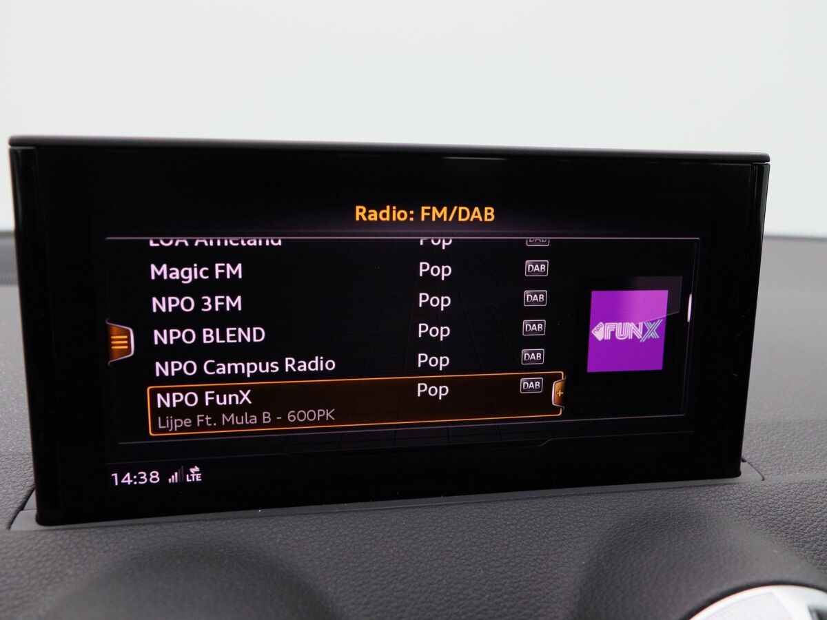 Audi Q2 35 TFSi 150 Pk Automaat Advanced edition | Carplay | parkeersensoren | Cruise Control | ECC | Navigatiesysteem | DAB | 17 Inch