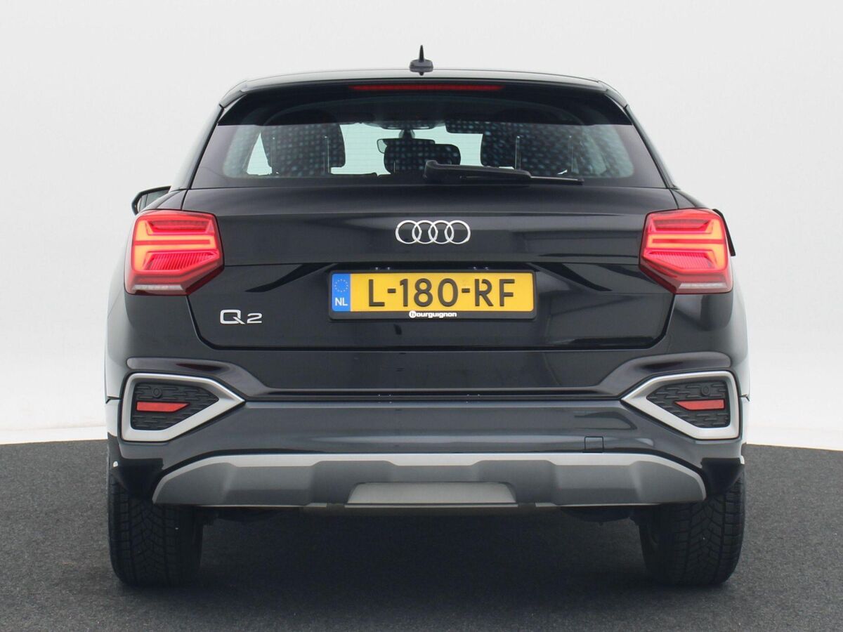 Audi Q2 35 TFSi 150 Pk Automaat Advanced edition | Carplay | parkeersensoren | Cruise Control | ECC | Navigatiesysteem | DAB | 17 Inch