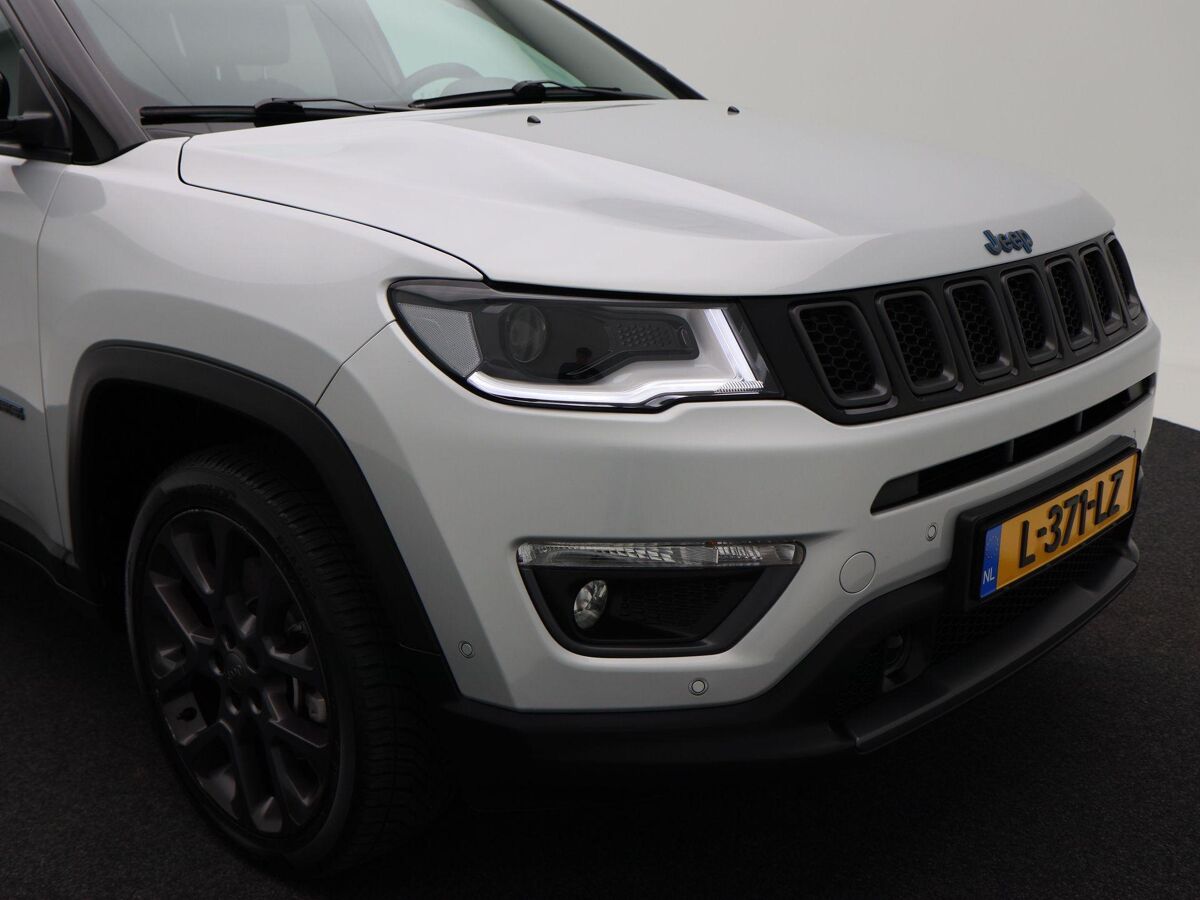Jeep Compass 4xe 240 Plug-in Hybrid Electric S | Navigatie | Climate Control | Alpine audio | Stoelverwarming