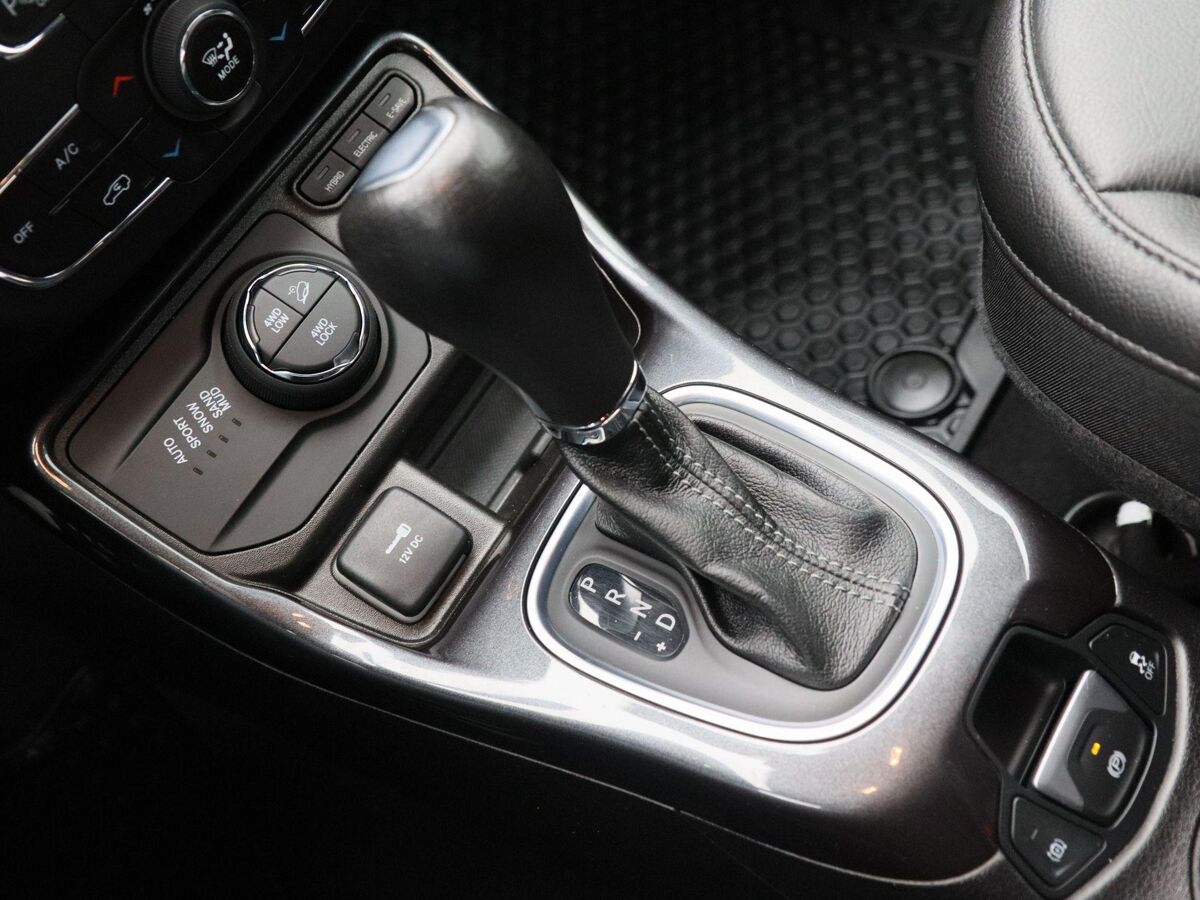 Jeep Compass 4xe 240 Plug-in Hybrid Electric S | Navigatie | Climate Control | Alpine audio | Stoelverwarming