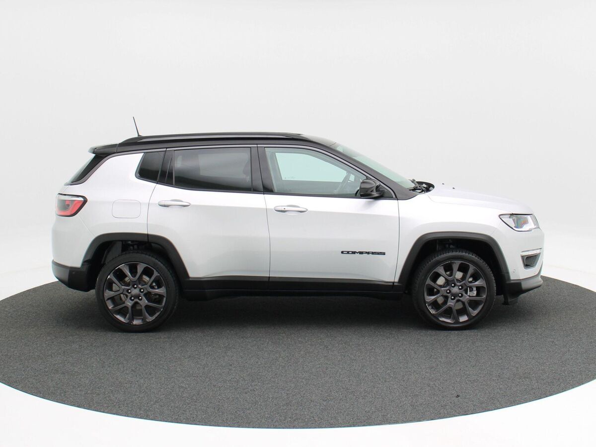 Jeep Compass 4xe 240 Plug-in Hybrid Electric S | Navigatie | Climate Control | Alpine audio | Stoelverwarming