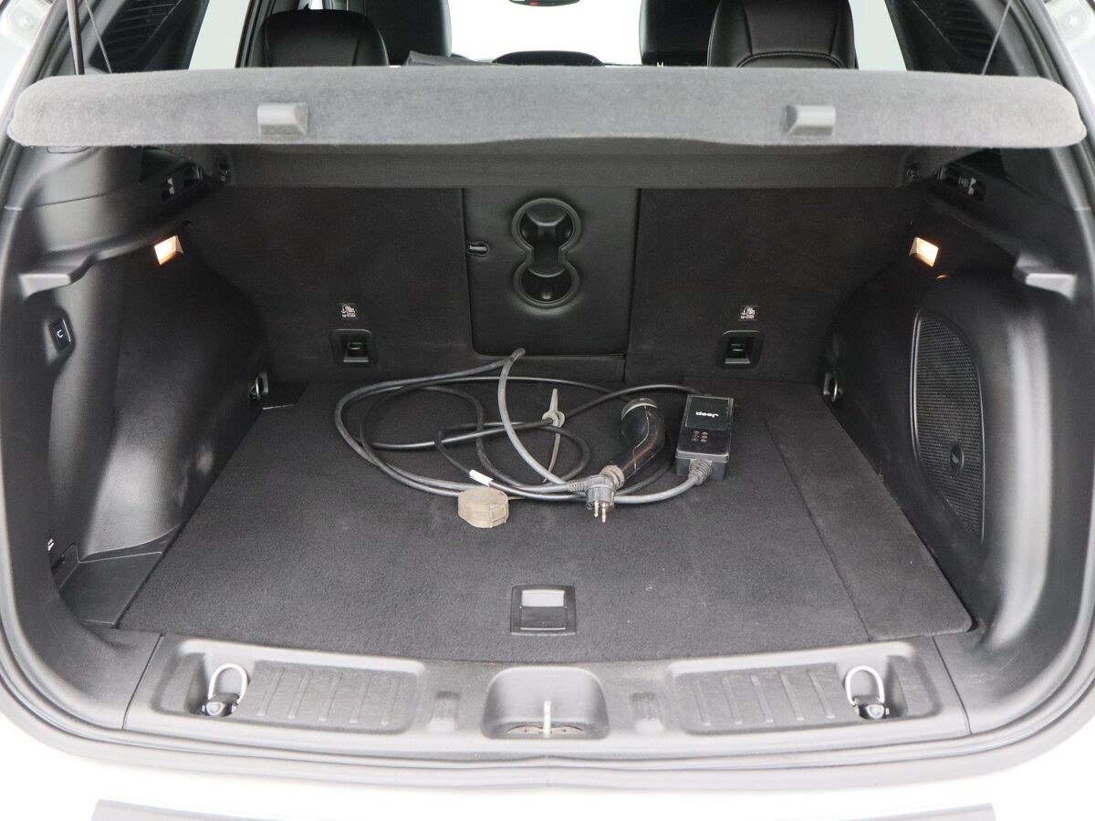 Jeep Compass 4xe 240 Plug-in Hybrid Electric S | Navigatie | Climate Control | Alpine audio | Stoelverwarming