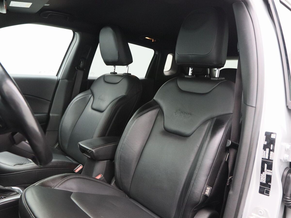 Jeep Compass 4xe 240 Plug-in Hybrid Electric S | Navigatie | Climate Control | Alpine audio | Stoelverwarming