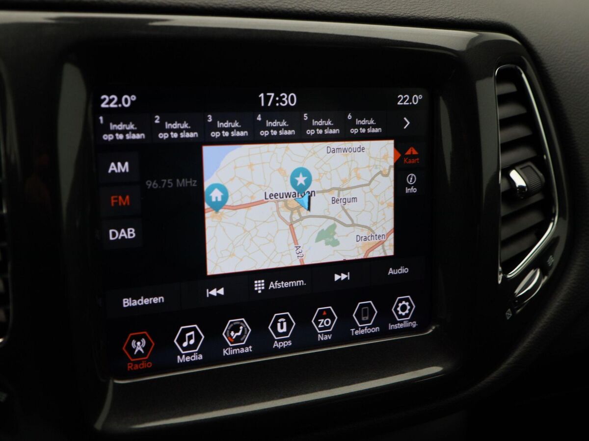 Jeep Compass 4xe 240 Plug-in Hybrid Electric S | Navigatie | Climate Control | Alpine audio | Stoelverwarming