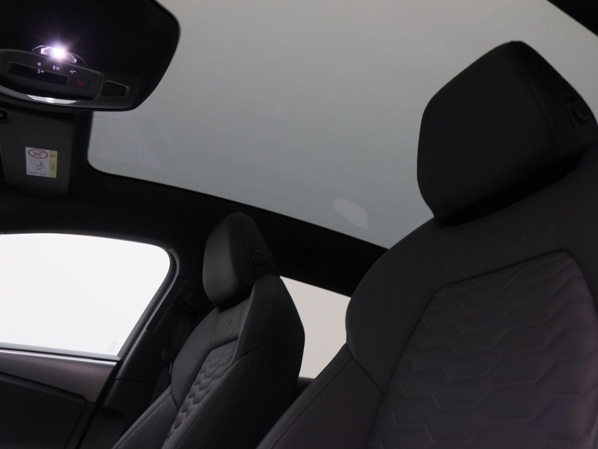 Audi A6 Avant e-tron S edition performance 100 kWh Privacy glas | Smartglas Panorama dak | 21 inch | Matrix led | Tech Pro pakket |