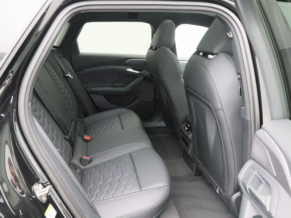 Audi A6 Avant e-tron S edition performance 100 kWh Privacy glas | Smartglas Panorama dak | 21 inch | Matrix led | Tech Pro pakket |