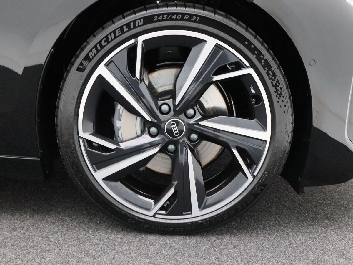 Audi A6 Avant e-tron S edition performance 100 kWh Privacy glas | Smartglas Panorama dak | 21 inch | Matrix led | Tech Pro pakket |