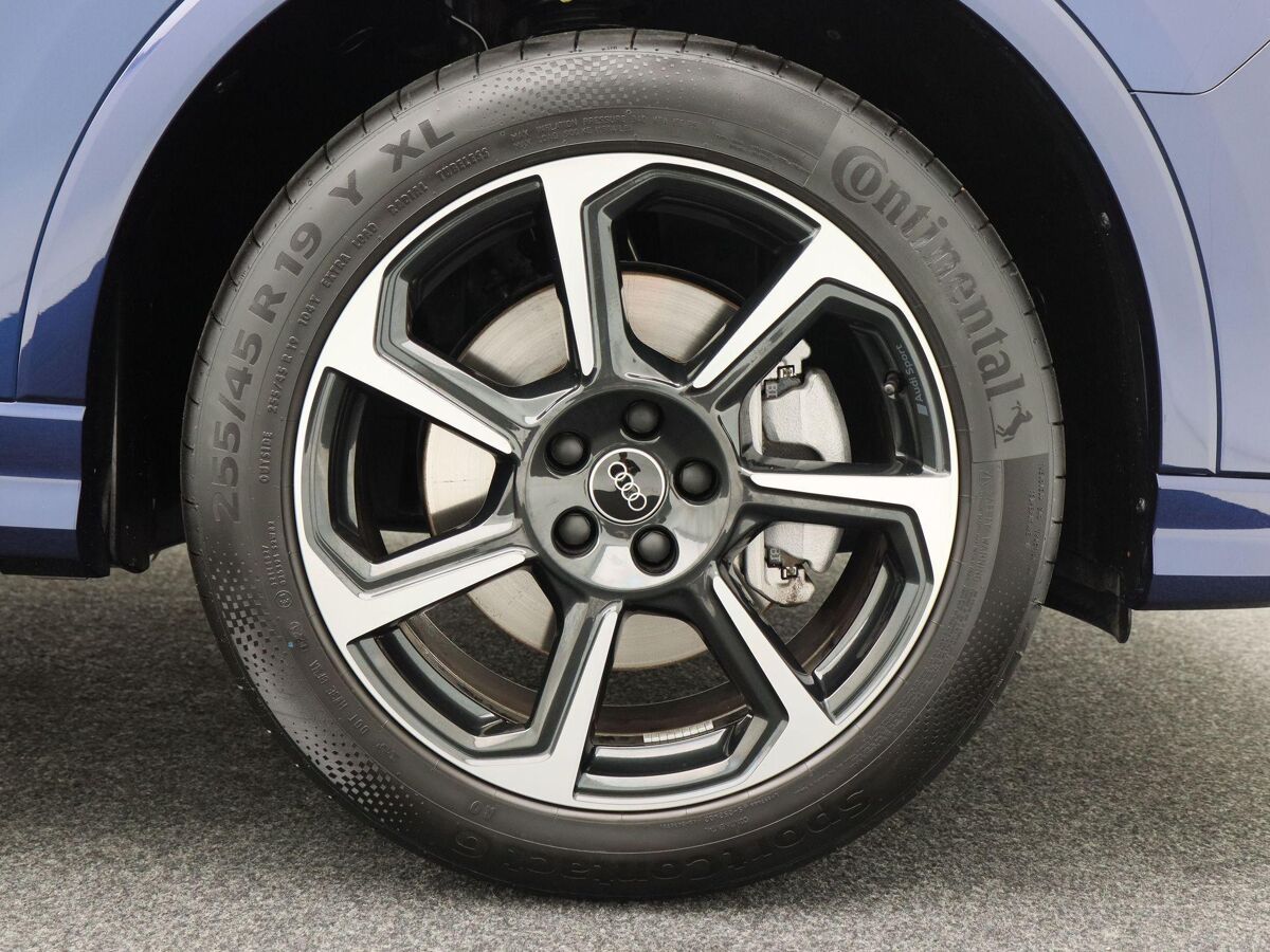 Audi Q3 45 TFSi e 245 Pk Automaat S-Line | Full LED | Navigatie | Zwart Optiek | Adaptive Cruise | Trekhaak| 6.459 Km!!