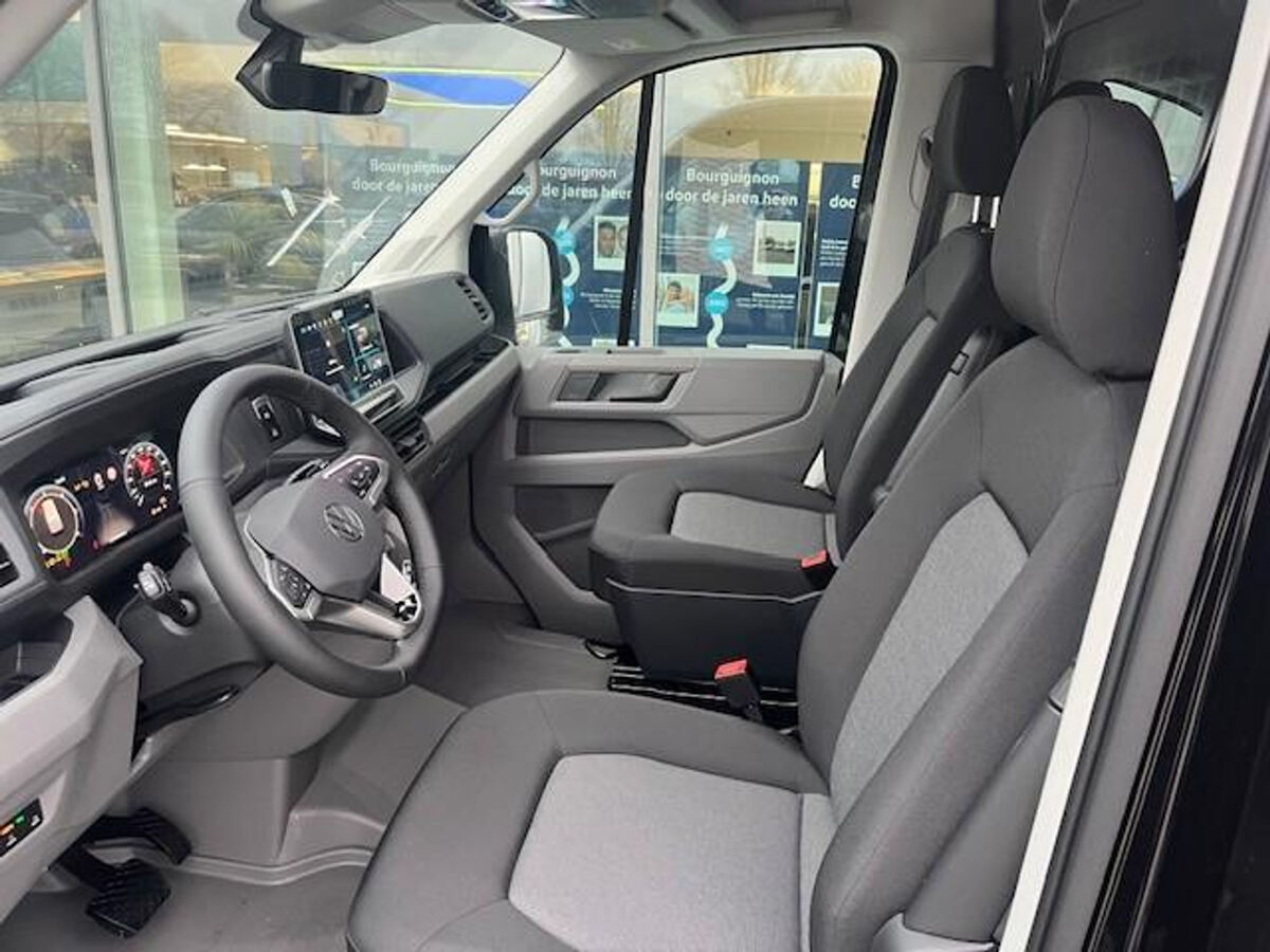 VW-Bedrijfswagens Crafter Exclusive L3 2.0 TDI 140 pk GVW 3.0T WB 3640 MM 8 versn. Aut | 385707 | Achterdeuren met ruiten | Geschikt voor montage Dubbele Cabine |