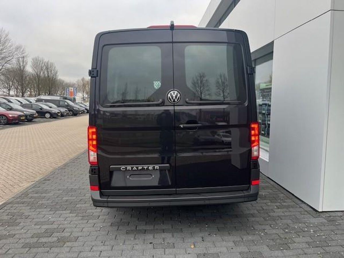 VW-Bedrijfswagens Crafter Exclusive L3 2.0 TDI 140 pk GVW 3.0T WB 3640 MM 8 versn. Aut | 385707 | Achterdeuren met ruiten | Geschikt voor montage Dubbele Cabine |