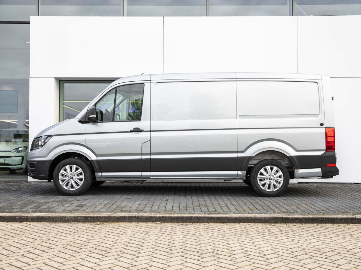 VW-Bedrijfswagens Crafter Trendline L3 2.0 TDI 140 pk) GVW 3.0T | 369532 | Achterdeuren met vergrote opening | Achteruitrijcamera |Navigatie | Trekhaak |