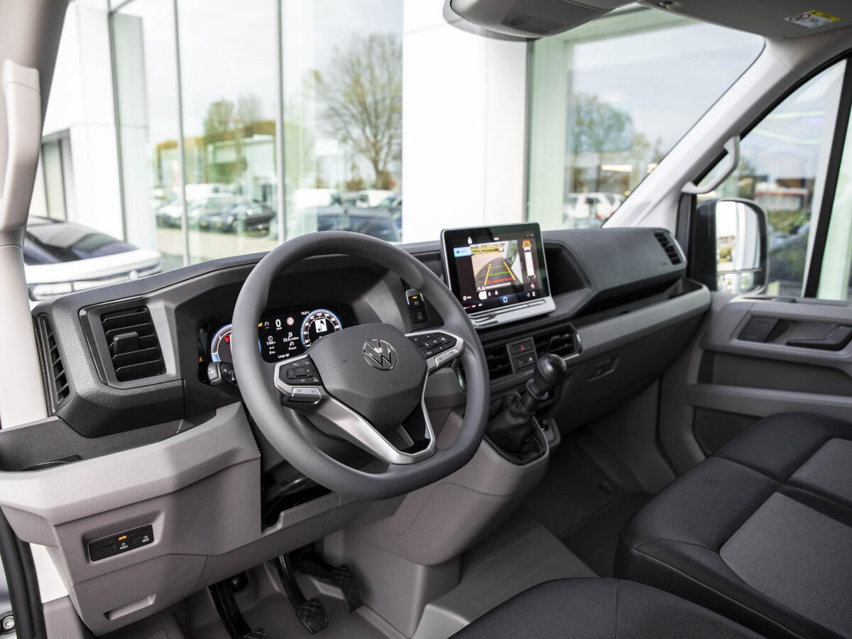 VW-Bedrijfswagens Crafter Trendline L3 2.0 TDI 140 pk) GVW 3.0T | 369532 | Achterdeuren met vergrote opening | Achteruitrijcamera |Navigatie | Trekhaak |