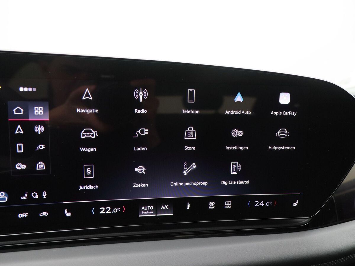 Audi A6 Avant e-tron Advanced edition e-tron 100kWh  367 PK € 2000,- VOORDEEL DOOR E- PREMIE!!! | Elektrische aandrijving | Matrix Led | 20 inch | Leder interieur |
