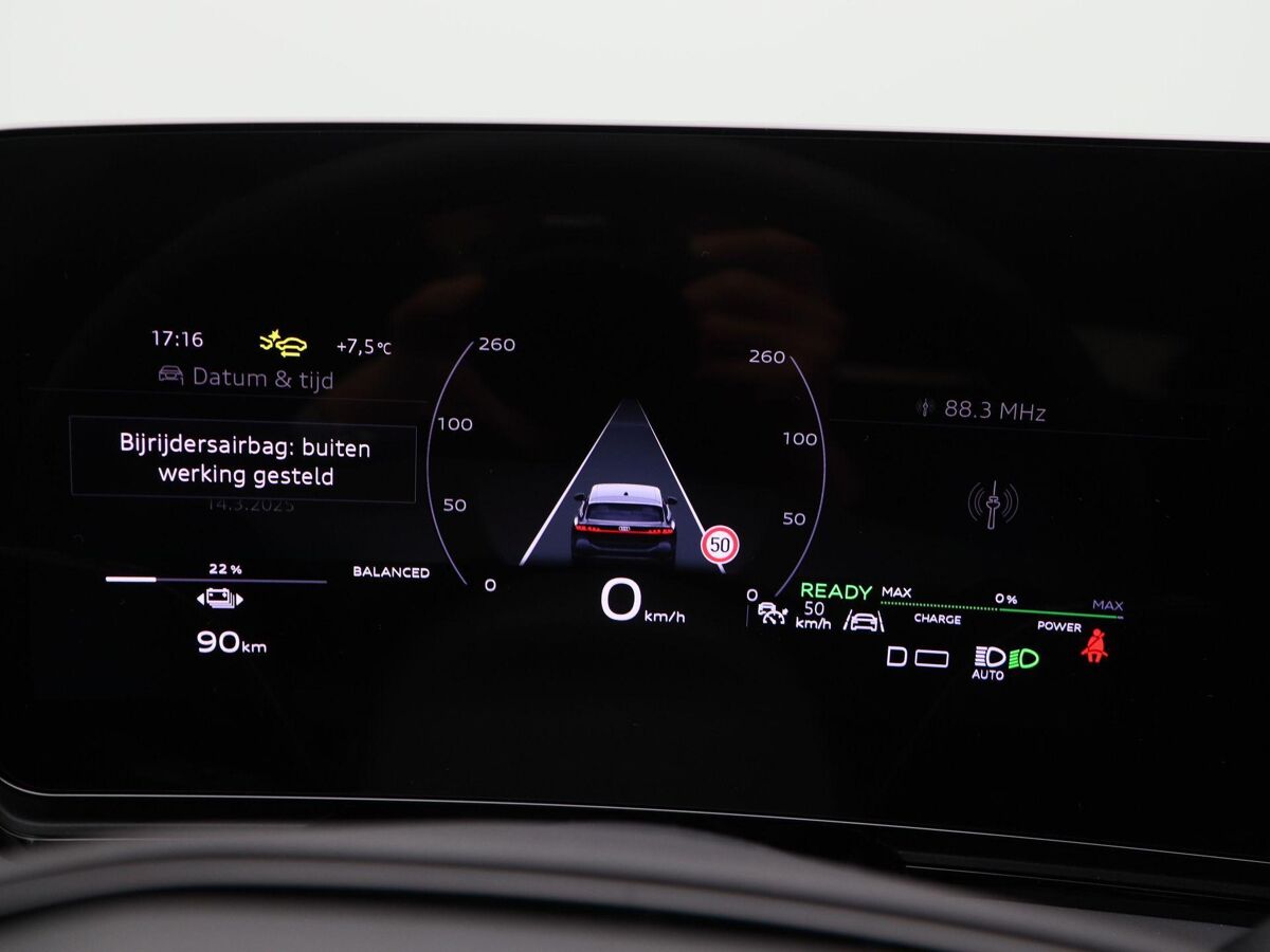 Audi A6 Avant e-tron Advanced edition e-tron 100kWh  367 PK € 2000,- VOORDEEL DOOR E- PREMIE!!! | Elektrische aandrijving | Matrix Led | 20 inch | Leder interieur |