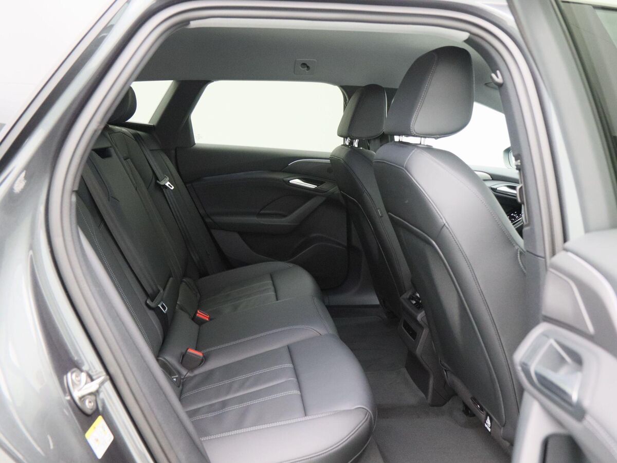 Audi A6 Avant e-tron Advanced edition e-tron 100kWh  367 PK € 2000,- VOORDEEL DOOR E- PREMIE!!! | Elektrische aandrijving | Matrix Led | 20 inch | Leder interieur |