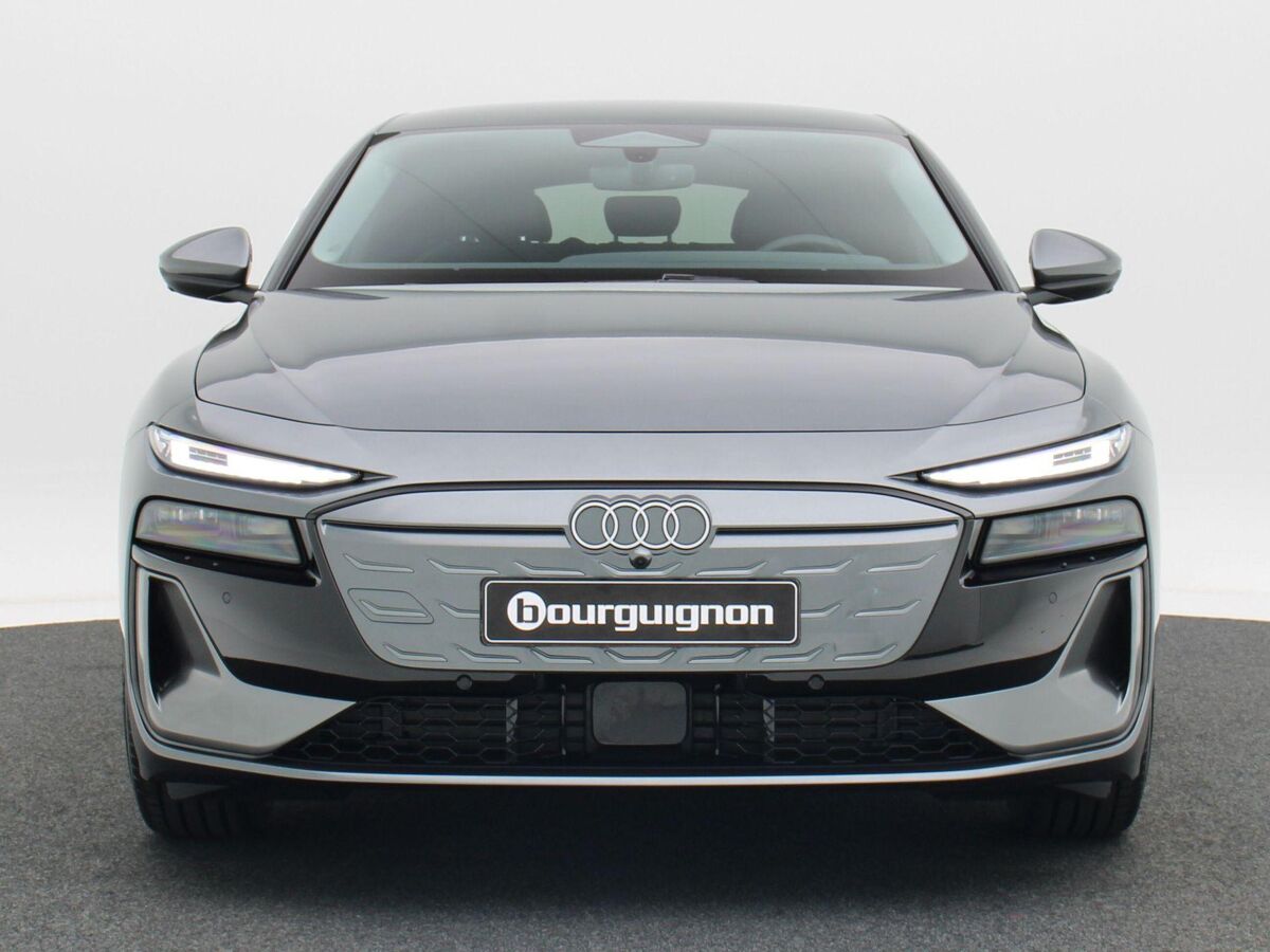 Audi A6 Avant e-tron Advanced edition e-tron 100kWh  367 PK € 2000,- VOORDEEL DOOR E- PREMIE!!! | Elektrische aandrijving | Matrix Led | 20 inch | Leder interieur |
