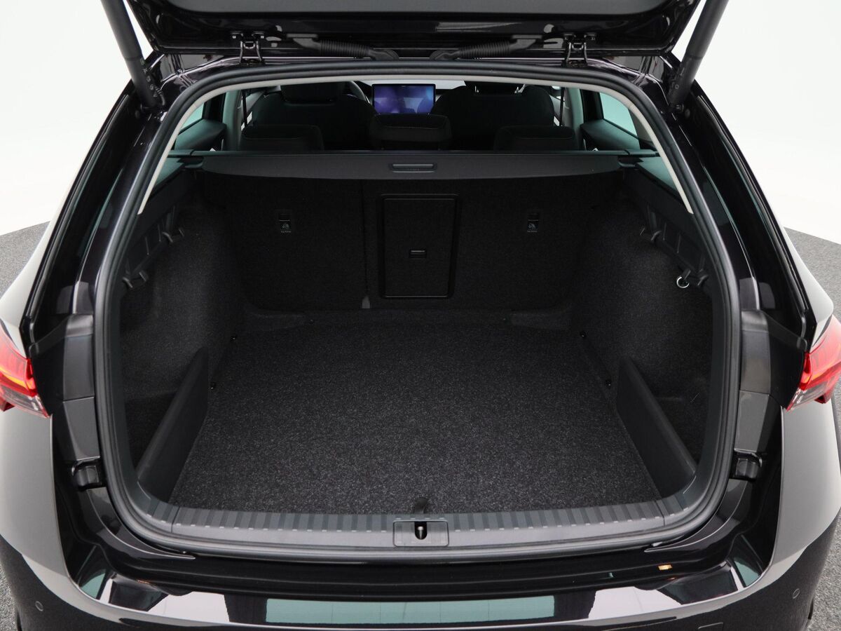 Škoda Octavia Combi Business Edition Plus 1.5 TSI 115 pk | Automaat | Adaptive cruise control | Navigatie | Stoelverwarming | Achteruitrijcamera