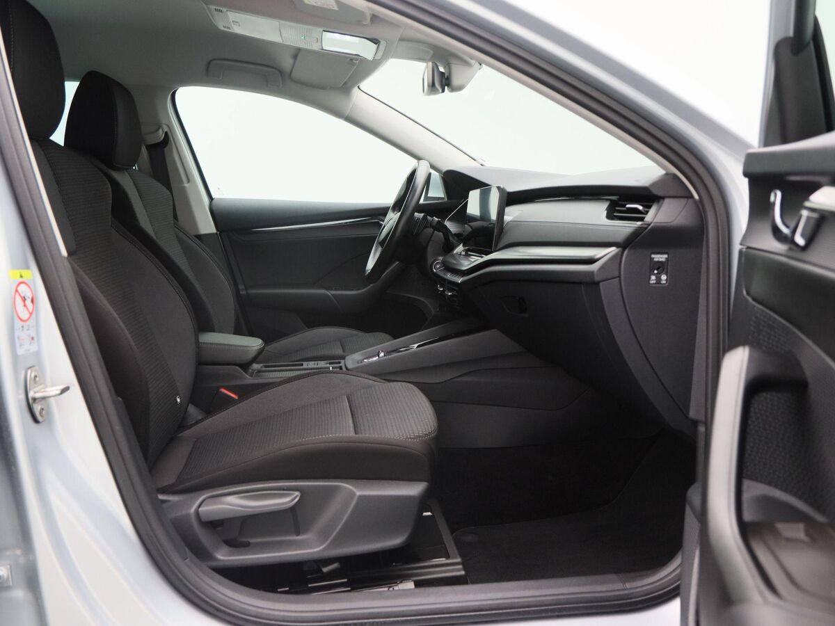 Škoda Octavia Combi 1.0 e-TSi 110 Pk Automaat Business Edition | Cruise Control | Parkeersensoren | CarPlay | Navigatie | Bluetooth | 74.326 Km!!