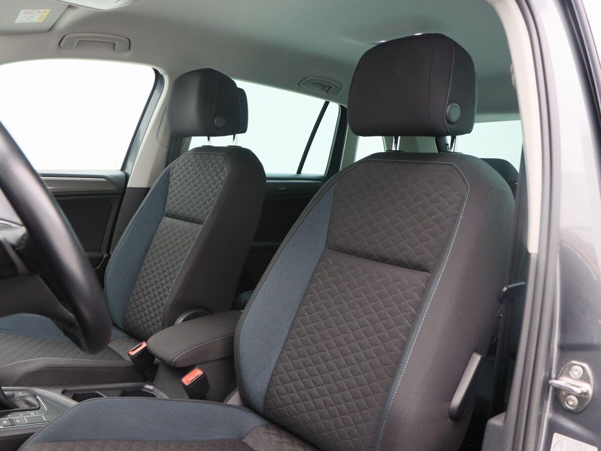 Volkswagen Tiguan 1.5 TSi 150 Pk Automaat Comfortline | Adaptive Cruise | Navigatie | Trekhaak | Stoelverwarming | Camera | 59.438 Km!!