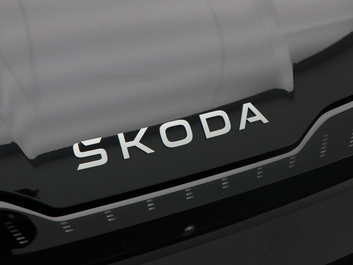 Škoda Enyaq Business Edition 85 | 286 PK | Trekhaak | Head-up display | Stoelverwarming | Canton audio