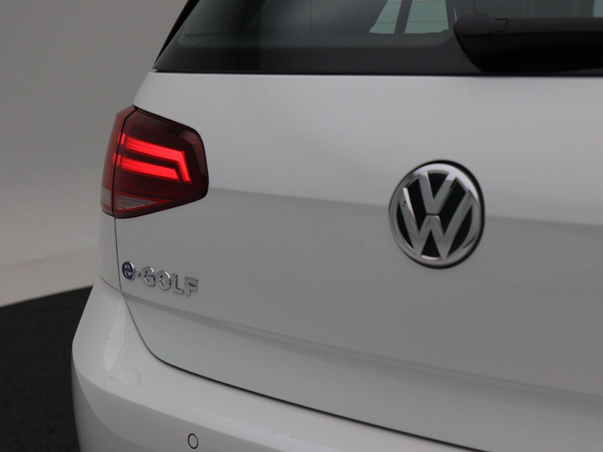Volkswagen e-Golf E-DITION 136 Pk Automaat | Full LED | Navigatie | Climate Control | Adaptive Cruise | 87.244 Km!!