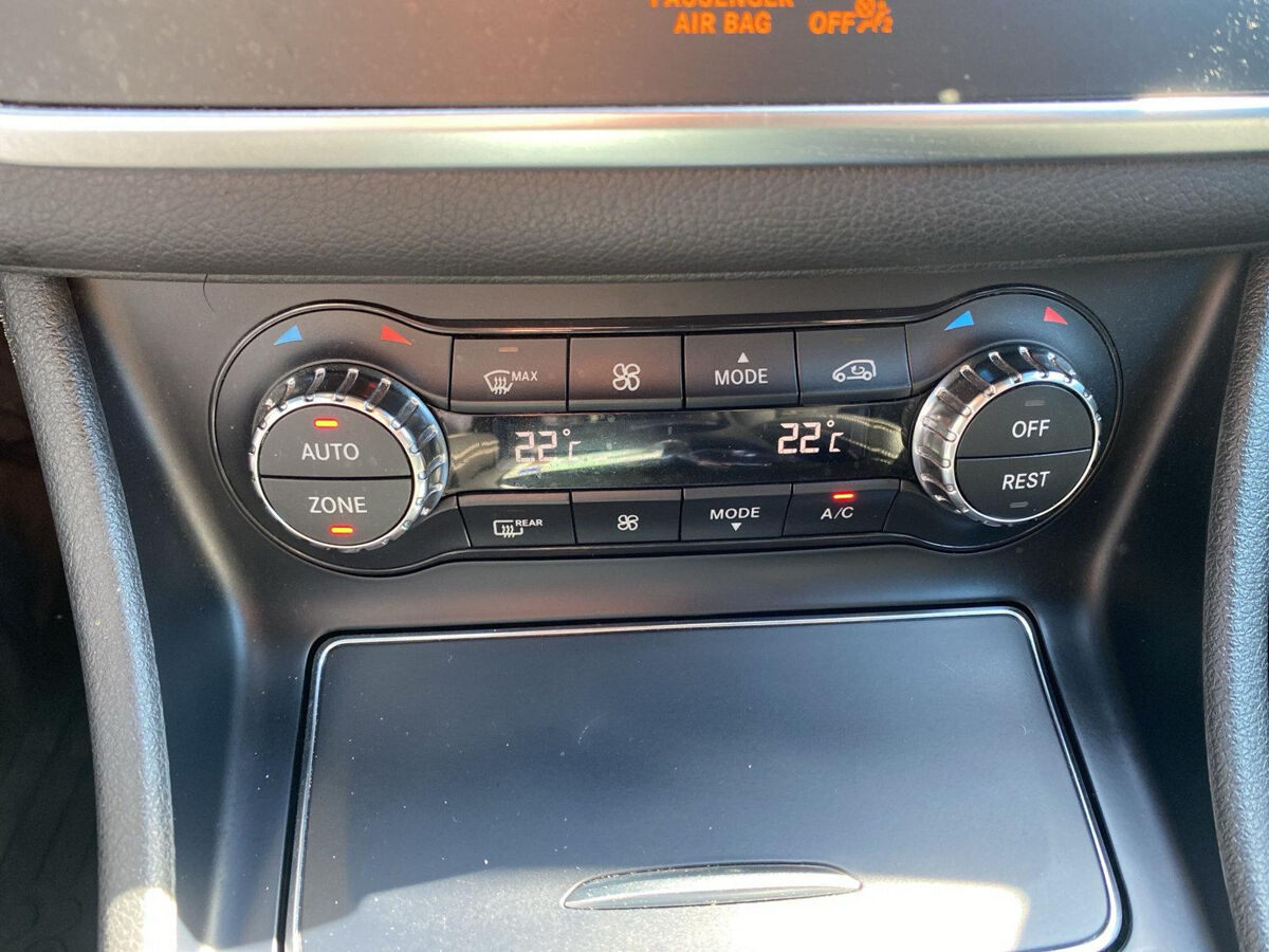 Mercedes-Benz GLA-klasse 180 | Automaat | Navi | Clima | A-Camera | Trekhaak | Elec. A-Klep |