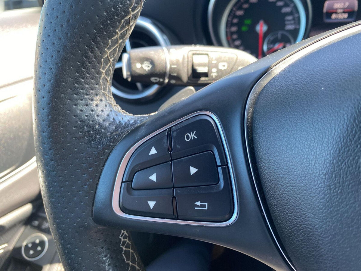 Mercedes-Benz GLA-klasse 180 | Automaat | Navi | Clima | A-Camera | Trekhaak | Elec. A-Klep |