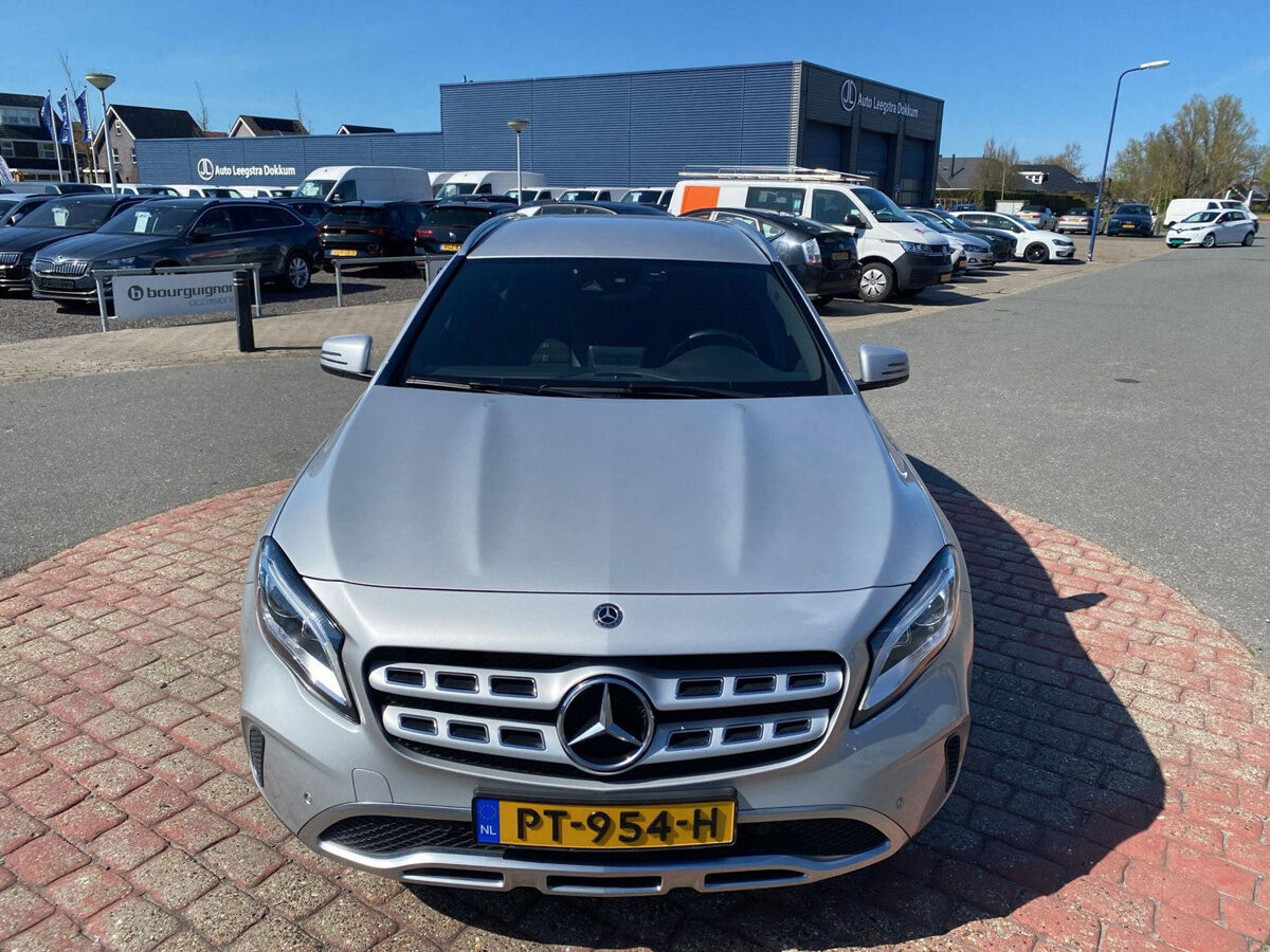 Mercedes-Benz GLA-klasse 180 | Automaat | Navi | Clima | A-Camera | Trekhaak | Elec. A-Klep |