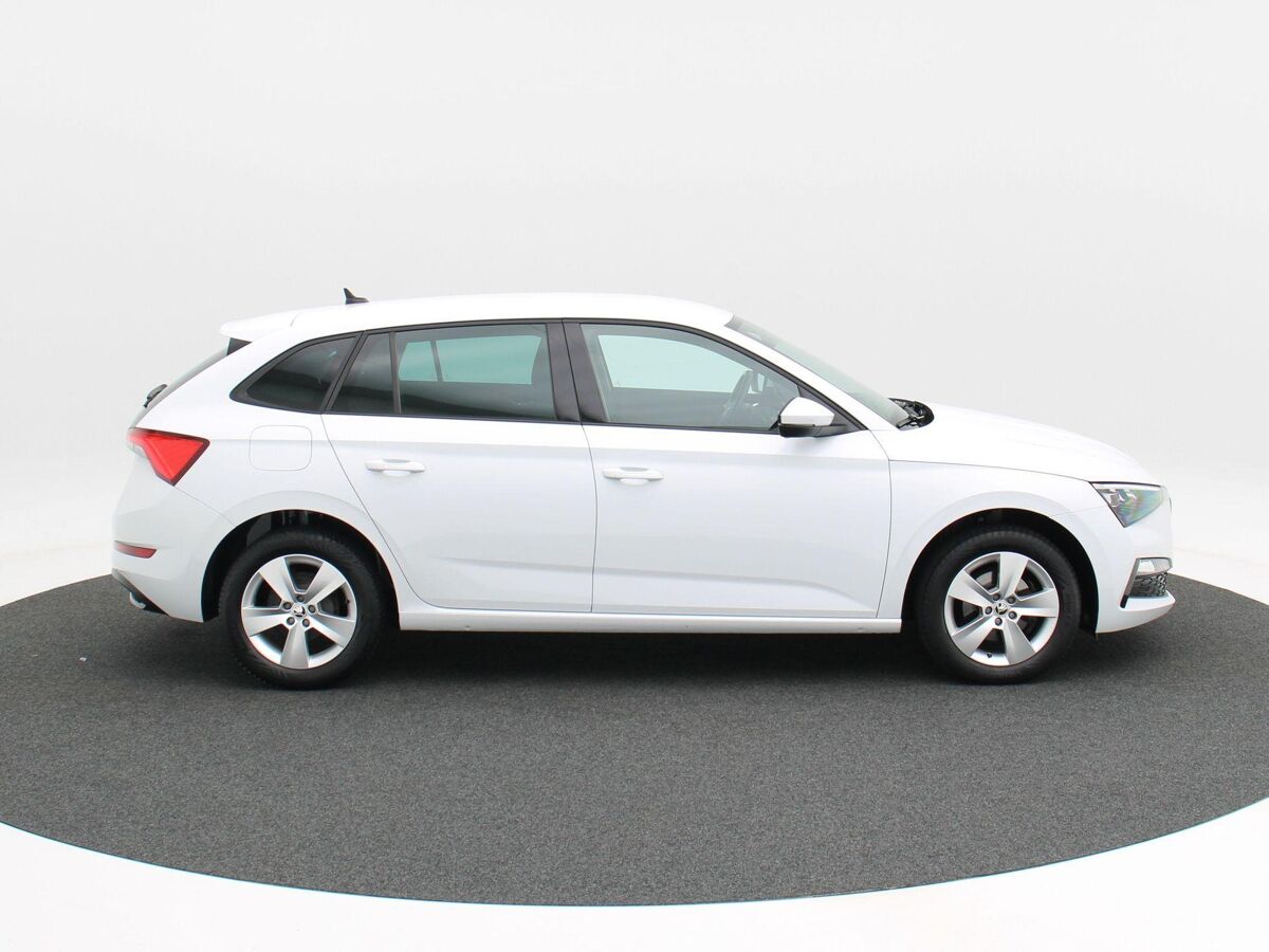 Škoda Scala 1.0 TSi 110 Pk Automaat Sport Business | Full LED | Navigatie | Privacy Glass | Sportstoelen | 16 Inch | Camera | 59.666 Km!!