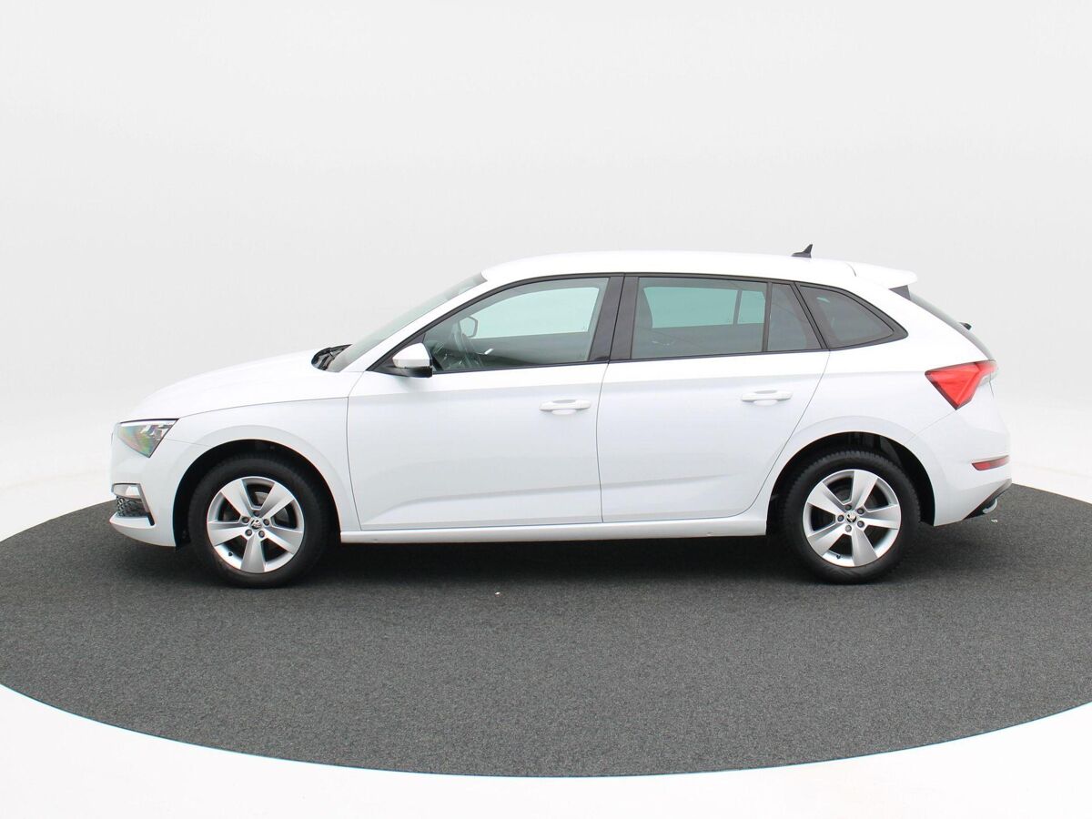 Škoda Scala 1.0 TSi 110 Pk Automaat Sport Business | Full LED | Navigatie | Privacy Glass | Sportstoelen | 16 Inch | Camera | 59.666 Km!!