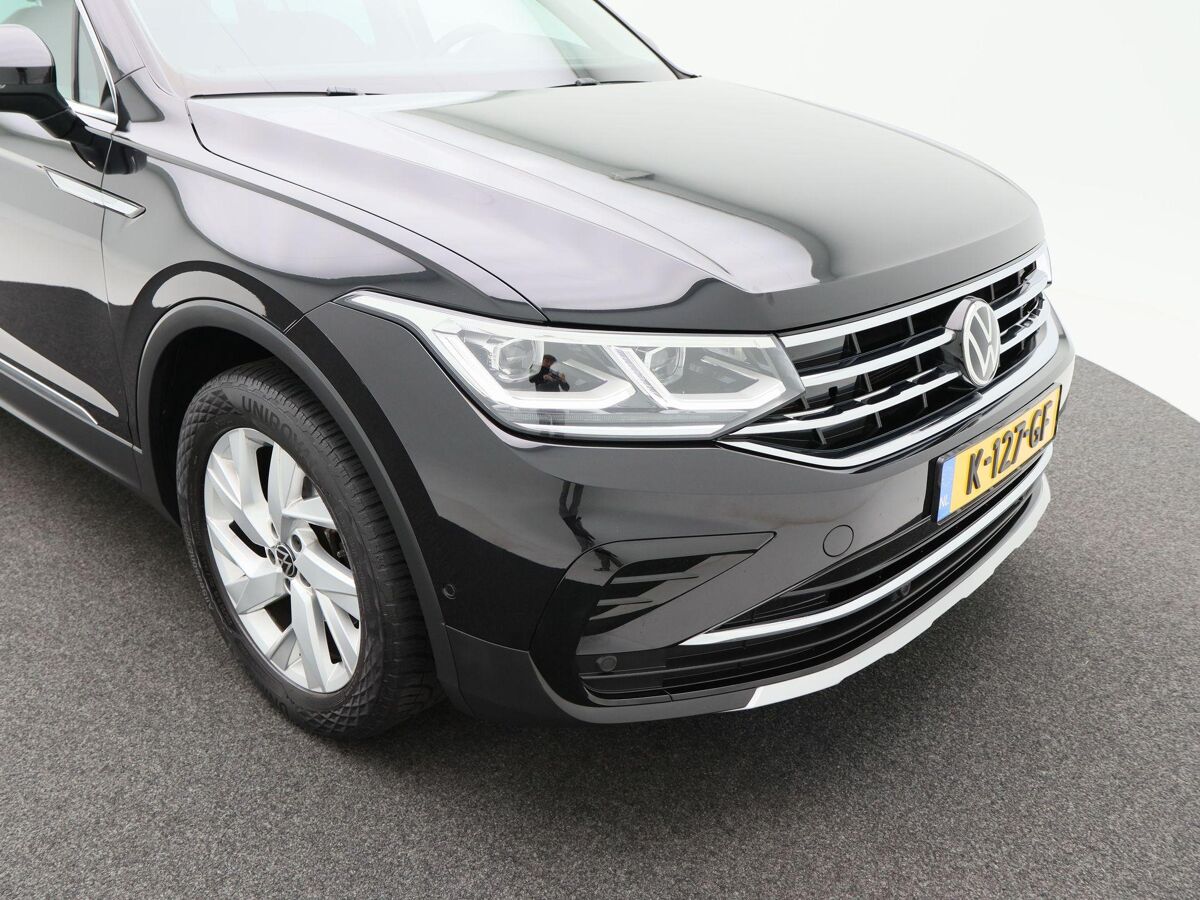 Volkswagen Tiguan 1.5 TSI Elegance | Full LED | Trekhaak | Panoramadak | Camera | 18 Inch | Adaptive Cruise | Stoelverwarming | 79.209 Km!!