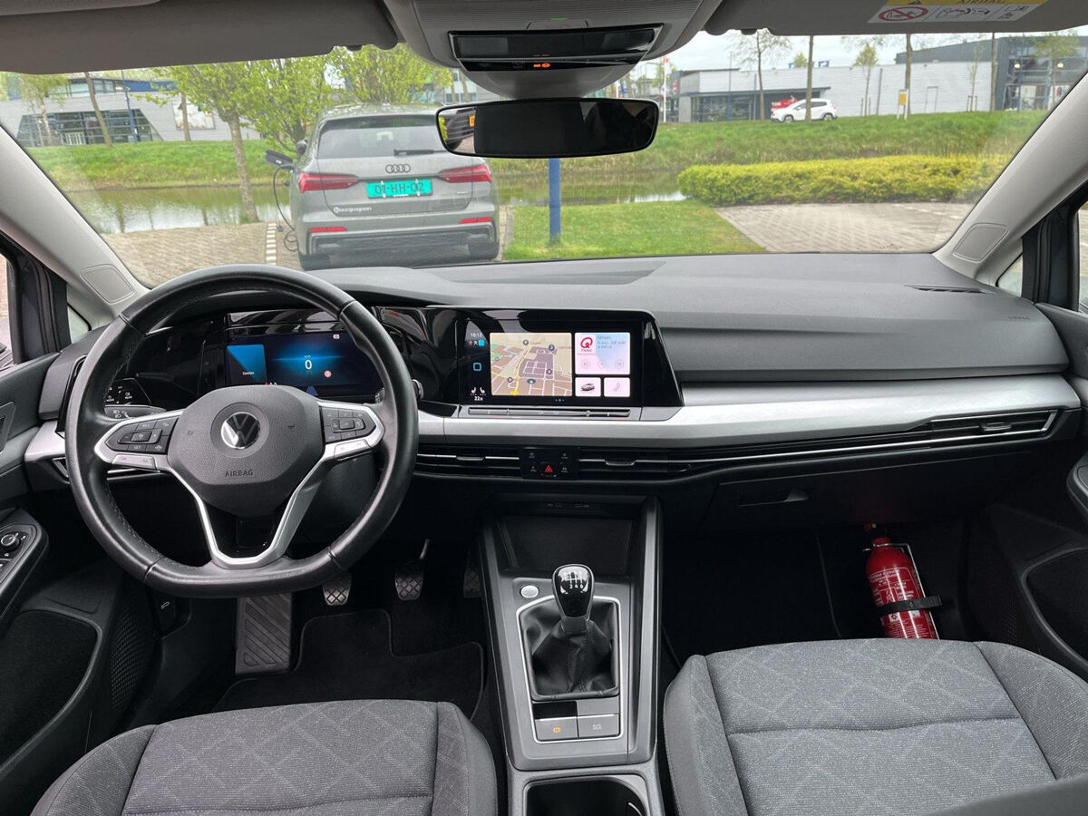 Volkswagen Golf 1.5 TSI 96kW Life | 130Pk ACC | 17 Inch. Venture | DAB | App Connect |