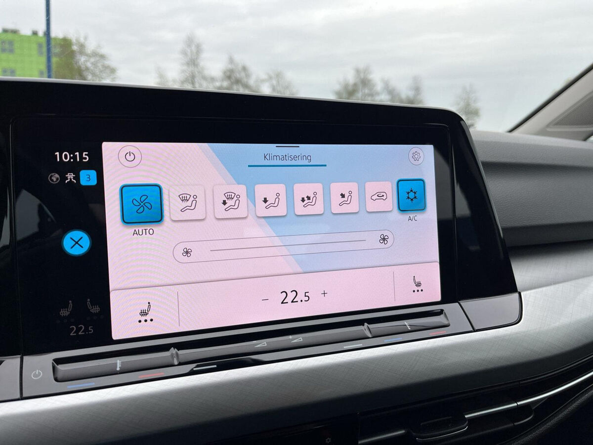 Volkswagen Golf 1.5 TSI 96kW Life | 130Pk ACC | 17 Inch. Venture | DAB | App Connect |
