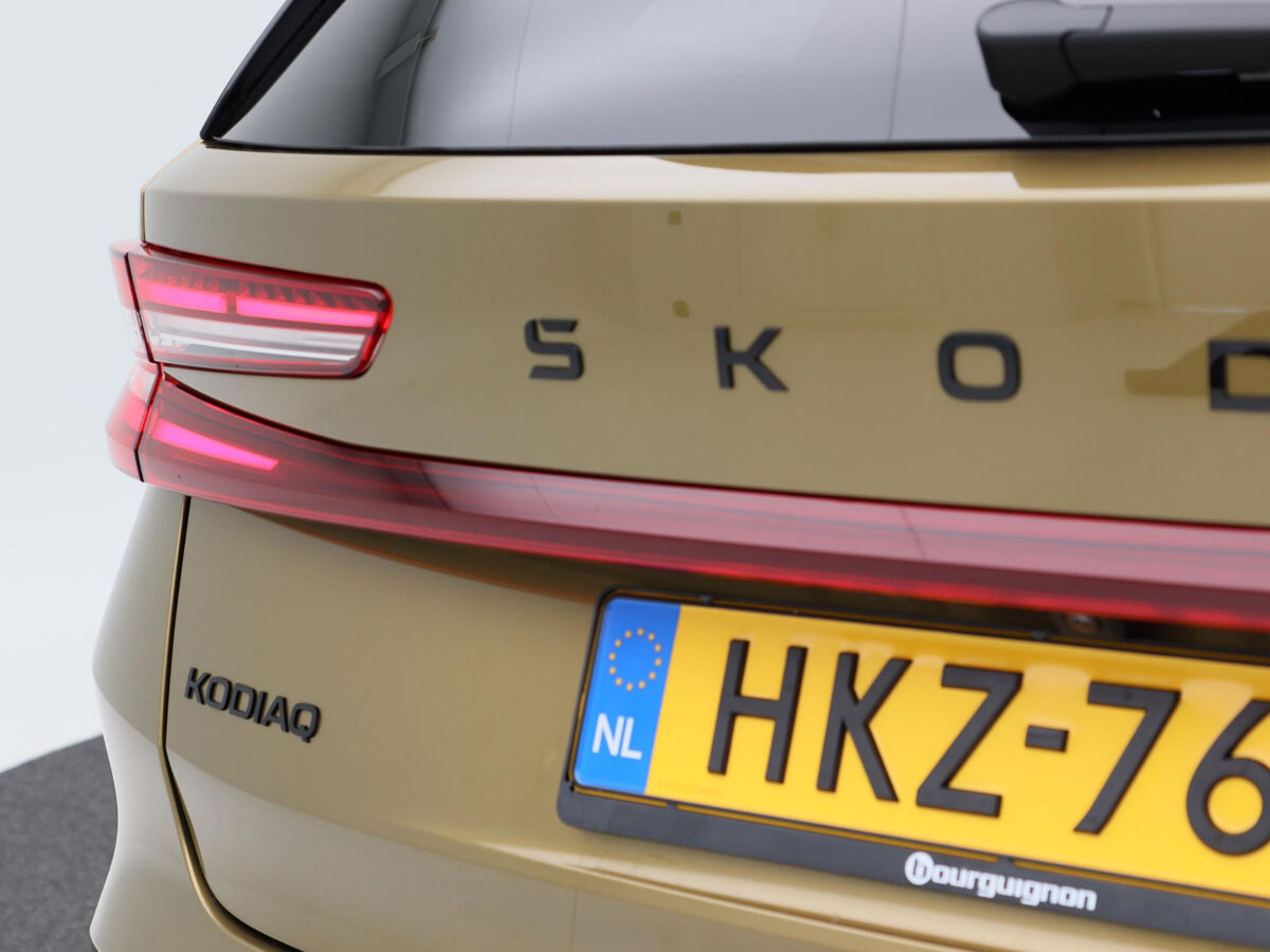 Škoda Kodiaq Sportline Business 1.5 TSI PHEV 204 PK | Automaat | Trekhaak | Winter pakket | Achteruitrijcamera | Navigatie