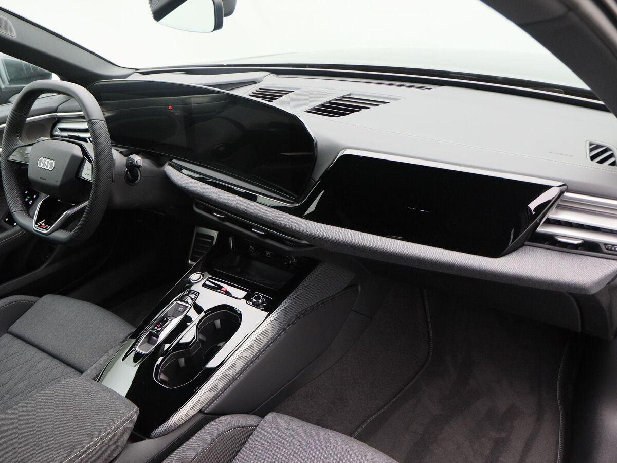Audi A5 Avant 2.0 TFSI S edition RUIM € 6000,- VOORDEEL!!! | Headup Display| Bang & Olufsen Soundsystem | 19 inch velgen | Navigatiepakket |