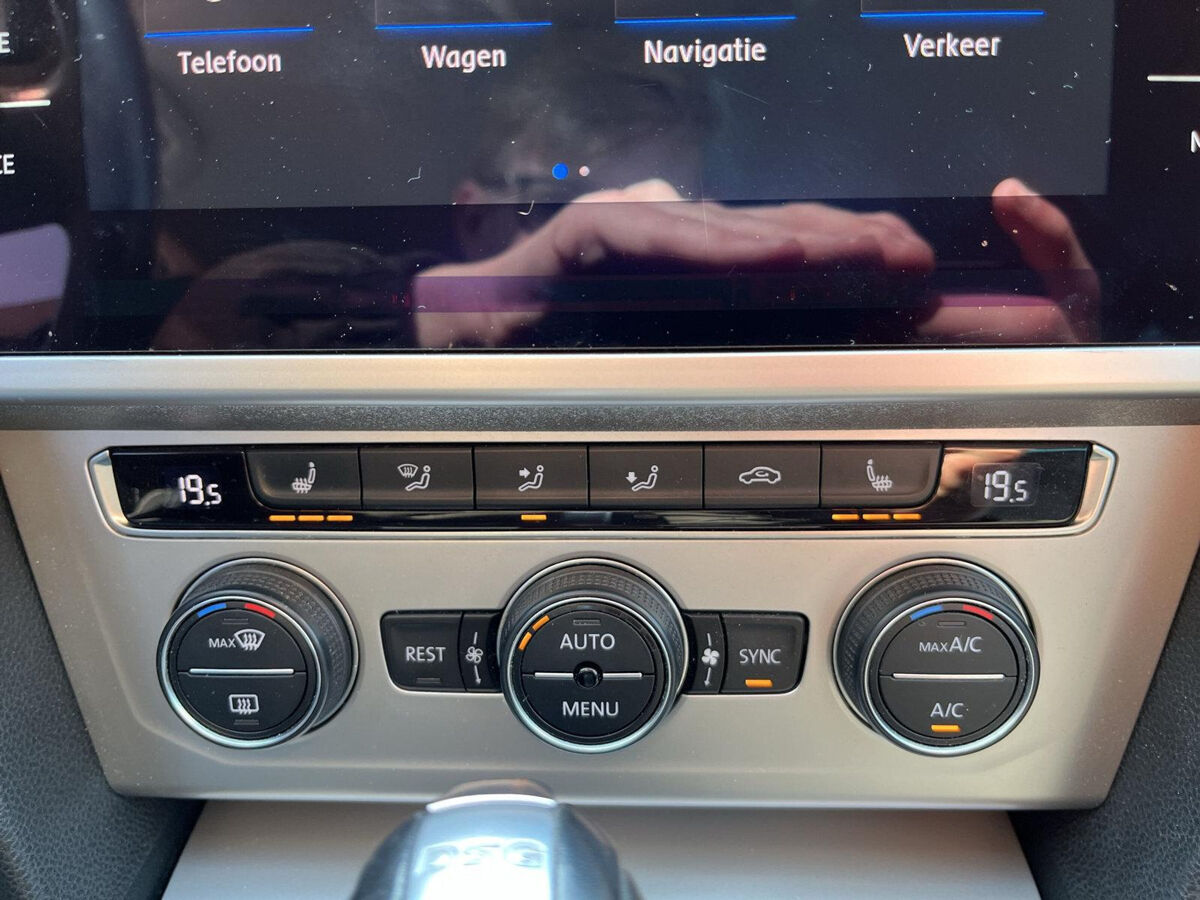 Volkswagen Passat Variant 1.4 TSI ACT Highline | 150Pk | Ergo | Trekhaak | A-camera | ACC | Stoelverwarming |