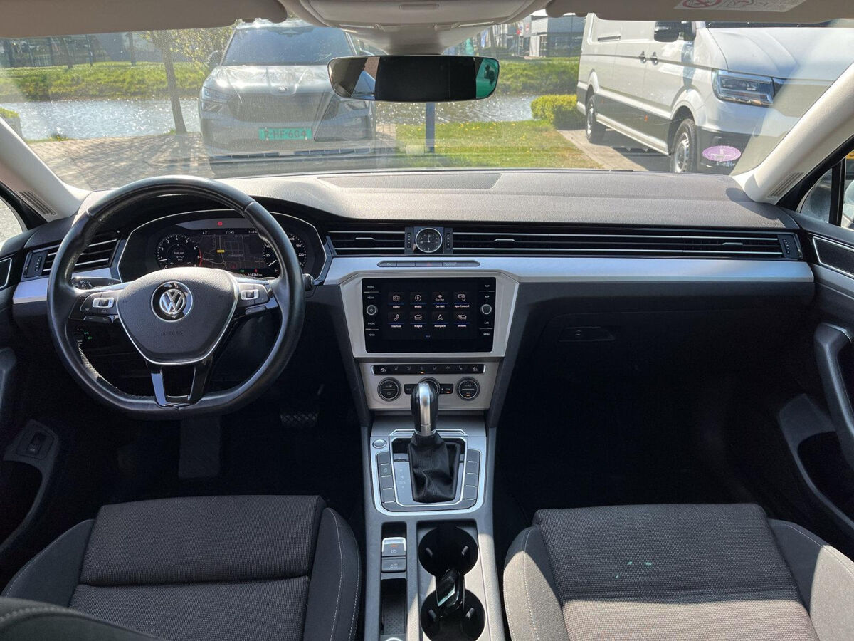 Volkswagen Passat Variant 1.4 TSI ACT Highline | 150Pk | Ergo | Trekhaak | A-camera | ACC | Stoelverwarming |
