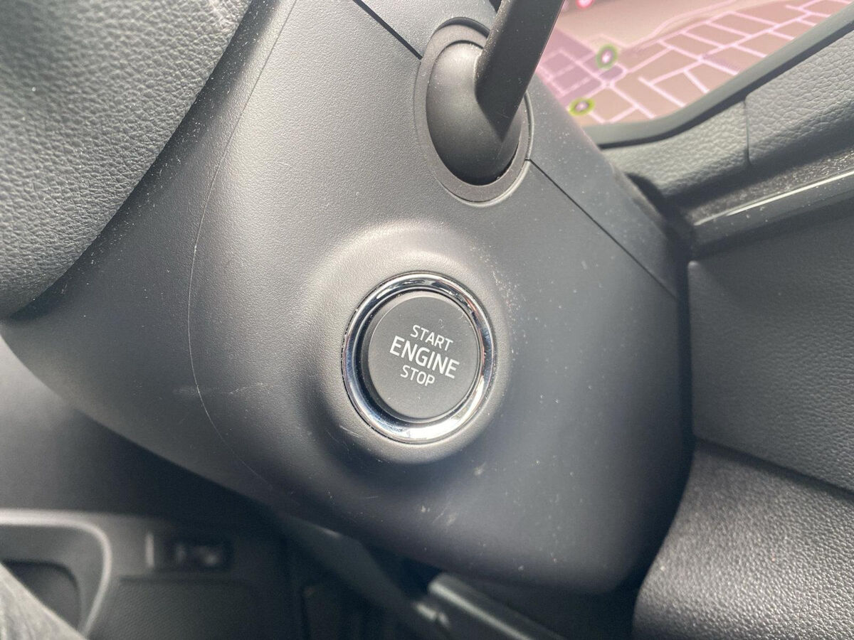 Škoda Karoq 1.0 TSI Style | Elec. Klep | Lane assist |