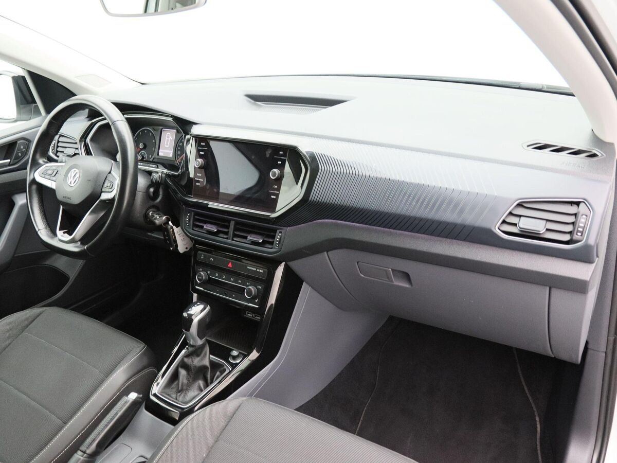 Volkswagen T-Cross 1.0 TSi 115 Pk Automaat Style | Full LED | Navigatie | 18 Inch | Camera | Stoelverwarming | Privacy Glass | 42.652 Km!!