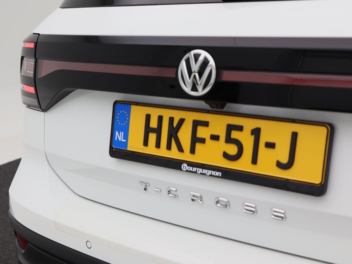 Volkswagen T-Cross 1.0 TSi 115 Pk Automaat Style | Full LED | Navigatie | 18 Inch | Camera | Stoelverwarming | Privacy Glass | 42.652 Km!!