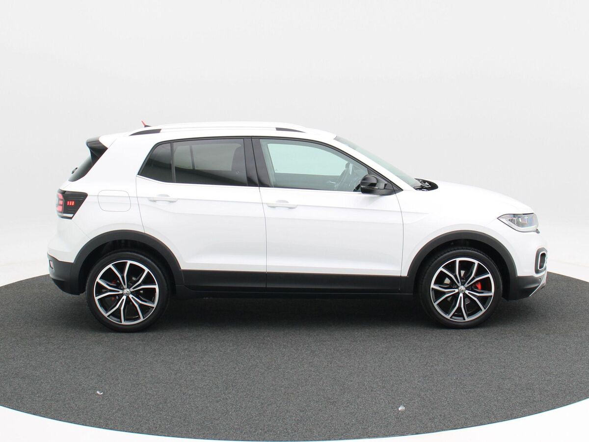Volkswagen T-Cross 1.0 TSi 115 Pk Automaat Style | Full LED | Navigatie | 18 Inch | Camera | Stoelverwarming | Privacy Glass | 42.652 Km!!