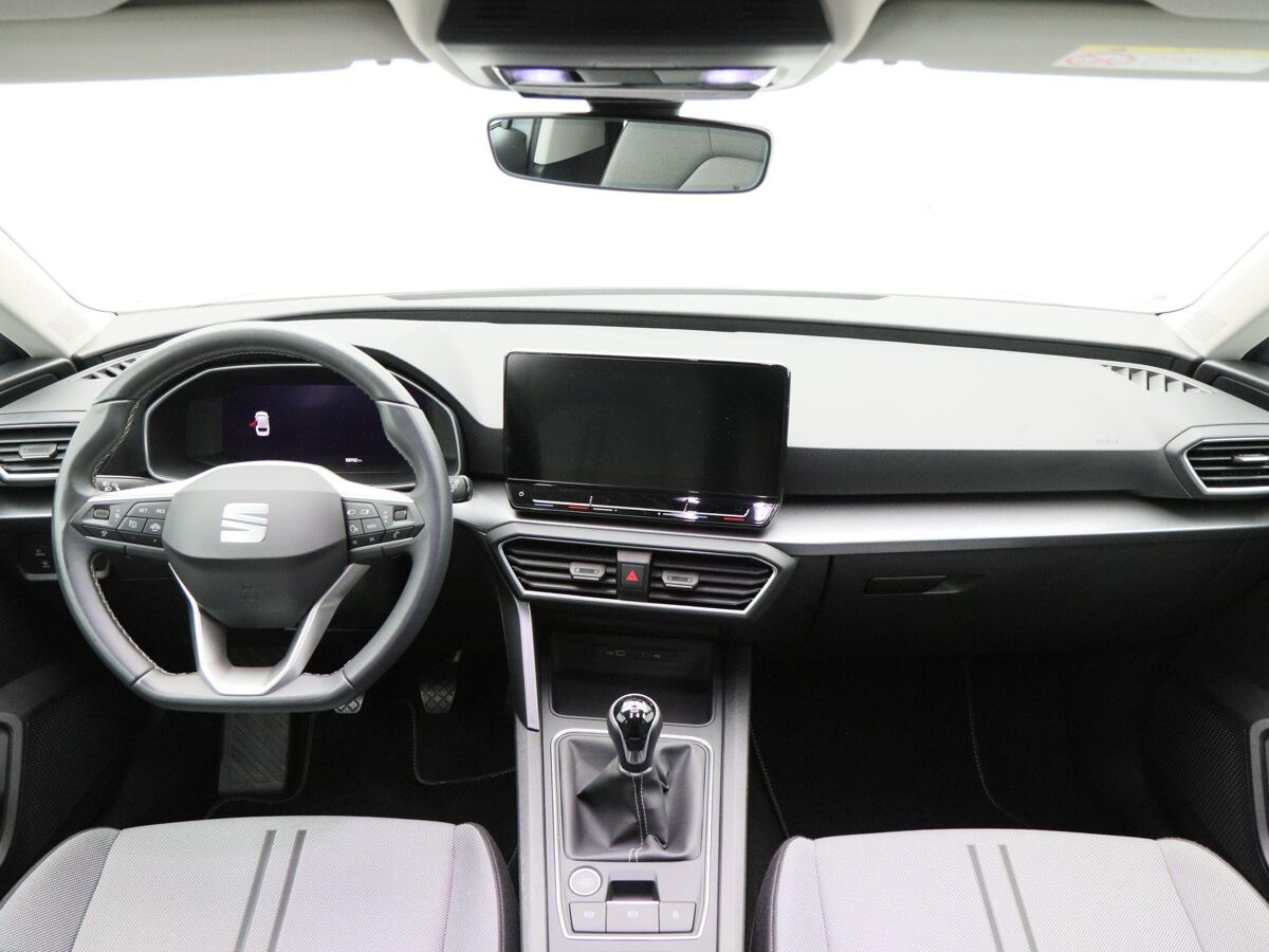 SEAT Leon Sportstourer 1.0 TSi 110 Pk Style Business Intense | Adaptive Cruise | CarPlay | Navigatie | Bluetooth | Achterruitrijcamera | 17 Inch | 59.700 Km!!