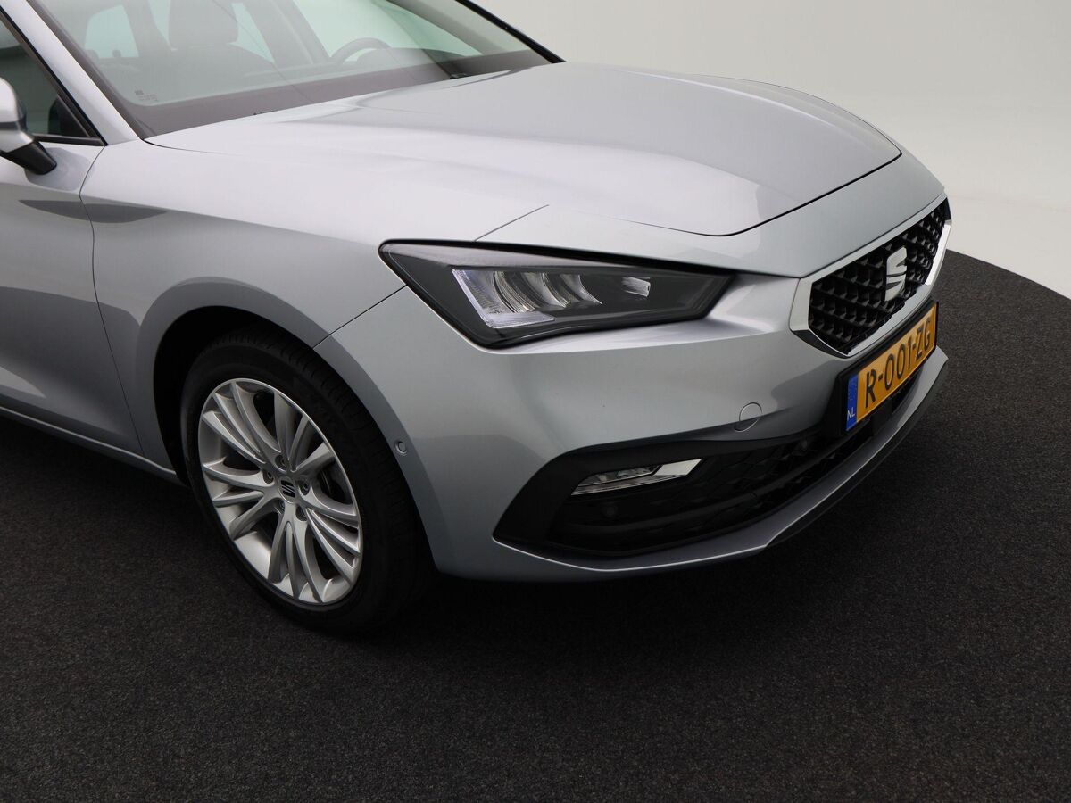 SEAT Leon Sportstourer 1.0 TSi 110 Pk Style Business Intense | Adaptive Cruise | CarPlay | Navigatie | Bluetooth | Achterruitrijcamera | 17 Inch | 59.700 Km!!