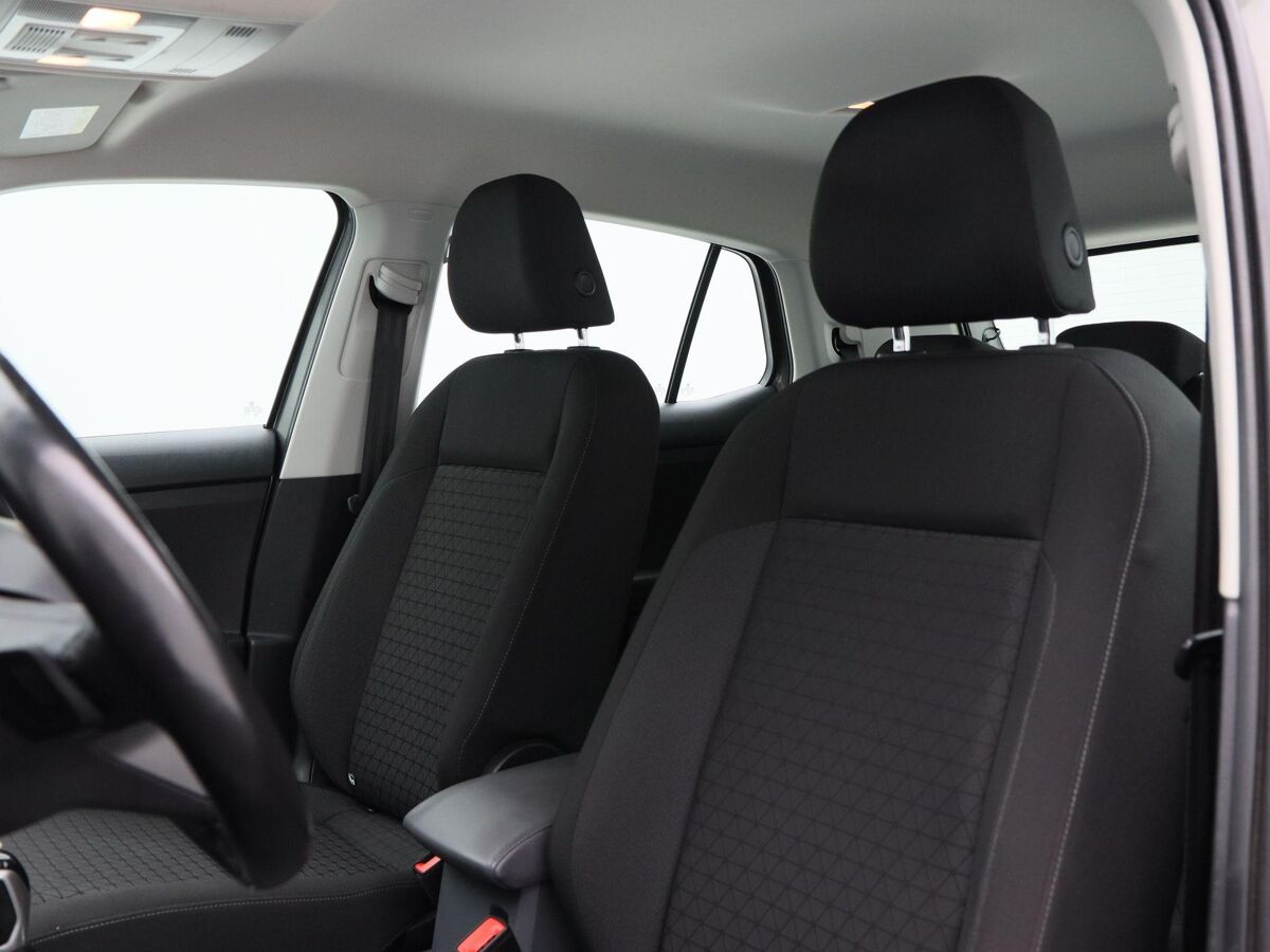 Volkswagen T-Cross 1.5 TSi 150 Pk Automaat Style | Adaptive Cruise | CarPlay | Bluetooth | Achterruitrijcamera | 16 Inch | Trekhaak | 88.926 Km!!