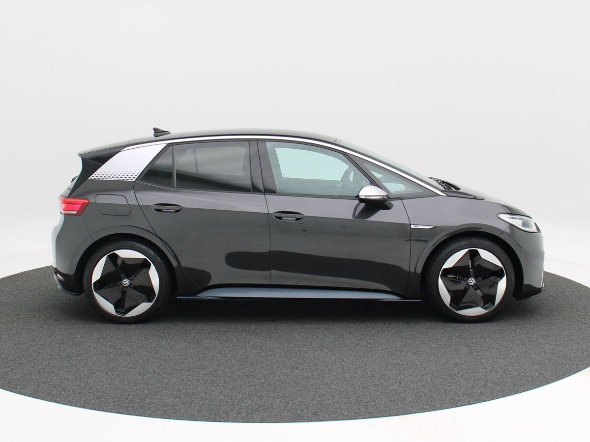 Volkswagen ID.3 First Max 58 kWh 204 Pk | Adaptive Cruise | Panoramadak | Camera | CarPlay | Navigatie | Stoelverwarming | Bluetooth | 105.689 Km!!