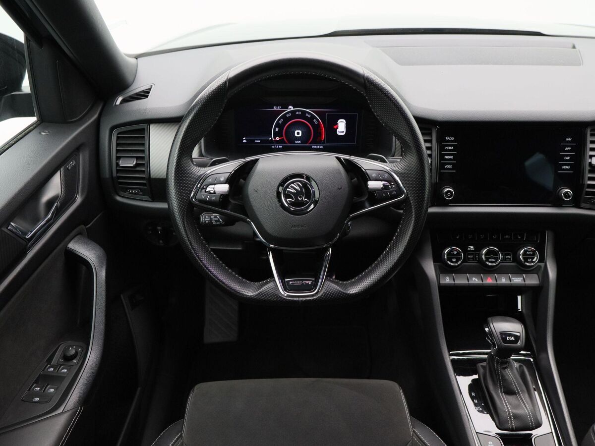 Škoda Kodiaq 1.5 TSi 150 Pk Automaat Sportline Business | Adaptive Cruise | CarPlay | Navigatie | Bluetooth | Achteruitrijcamera | 19 Inch | Trekhaak | 79.142 Km!!