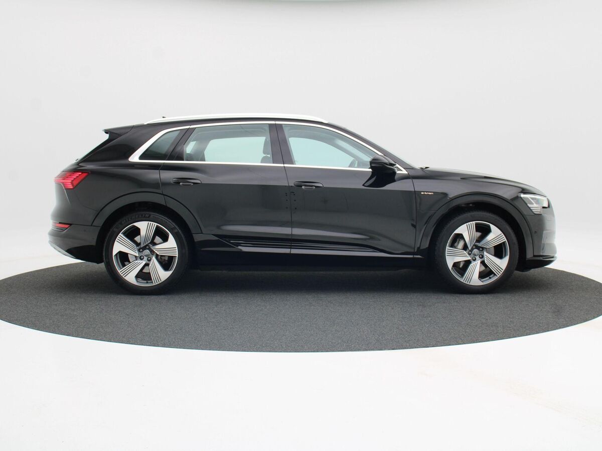 Audi e-tron 50 quattro 313 Pk Launch edition 71 kWh | Cruise Control | Luchtvering | Bluetooth | Navigatie | 21 Inch | 68.437 Km!!